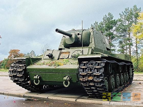 На дне Невы нашли танк