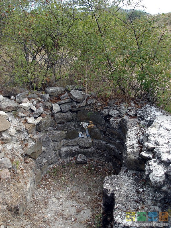Доклад: Археологические исследования средневекового христианского храма на горе Сююрю-кая