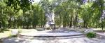 Парк, памятник защитникам поселка, погибшим во Второй мировой войне