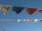 Флажки с буддистскими молитвами реют на ветру