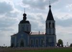 Вид на храм со стороны села Покровка