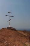 Православный крест на вершине сопки Орлиное гнездо