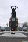 Памятник воинам-пугачевцам, павшим в годы Великой Отечественной войны.