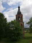 Вид на церковь и село Каменищи