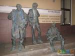 Скульптурная группа: Геннадий Шпаликов, Андрей Тарковский, Василий Шукшин