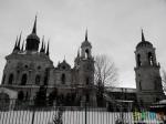  Владимирская церковь и колокольня справа