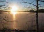 Закат над зимним озером