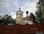 Церковь Матроны Московской за глухим забором