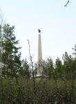 Памятник недалеко от Ездочного