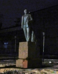 Памятник В.И. Ленину на шаге 2