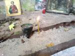 Поставили свечку в разрушенном храме